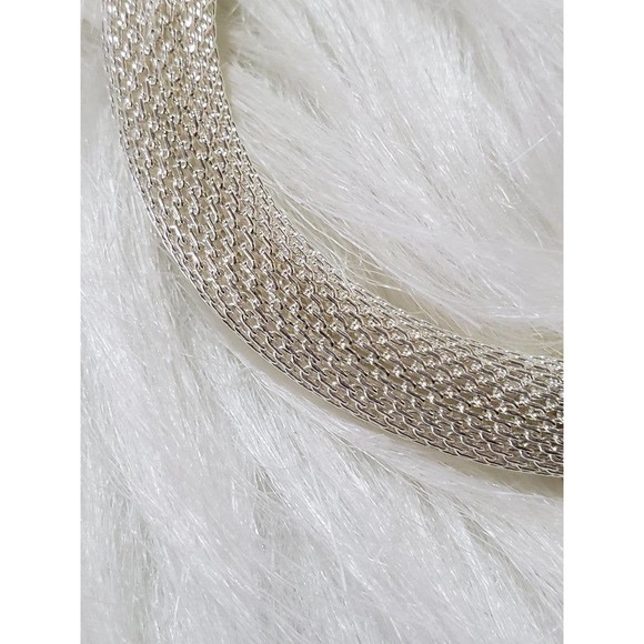 NWOT Women's Jewelry Silvertone Round Shape Mesh Anchor Charm Bracelet - Picture 3 of 4